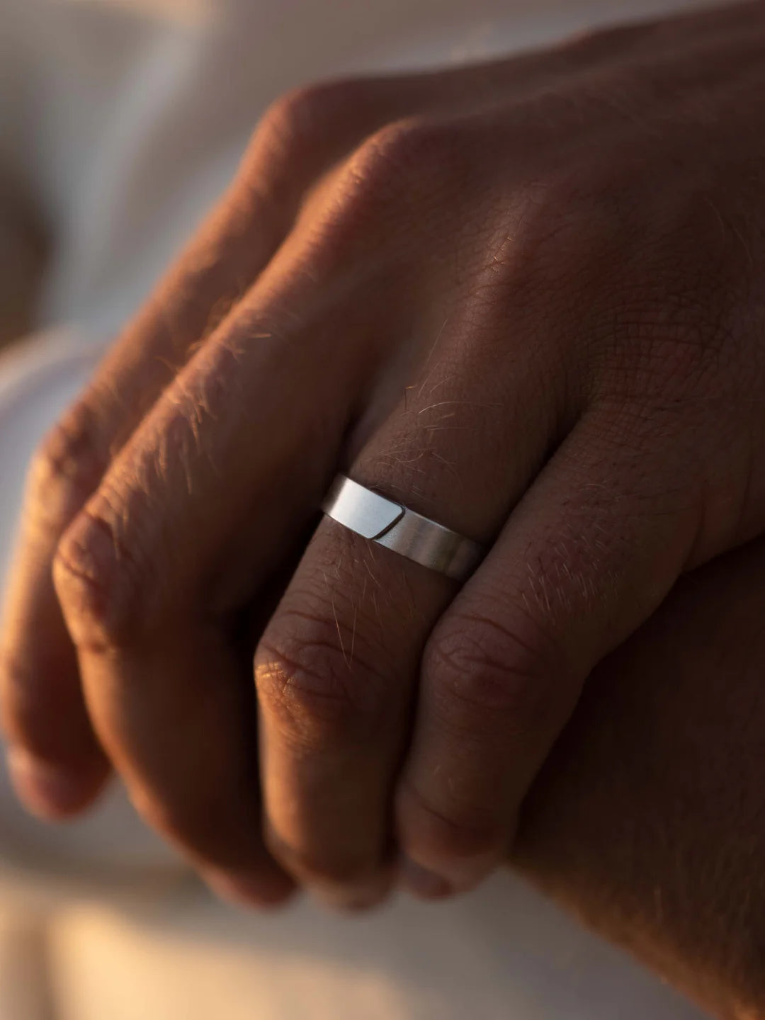 Unisize Ring (White Gold)
